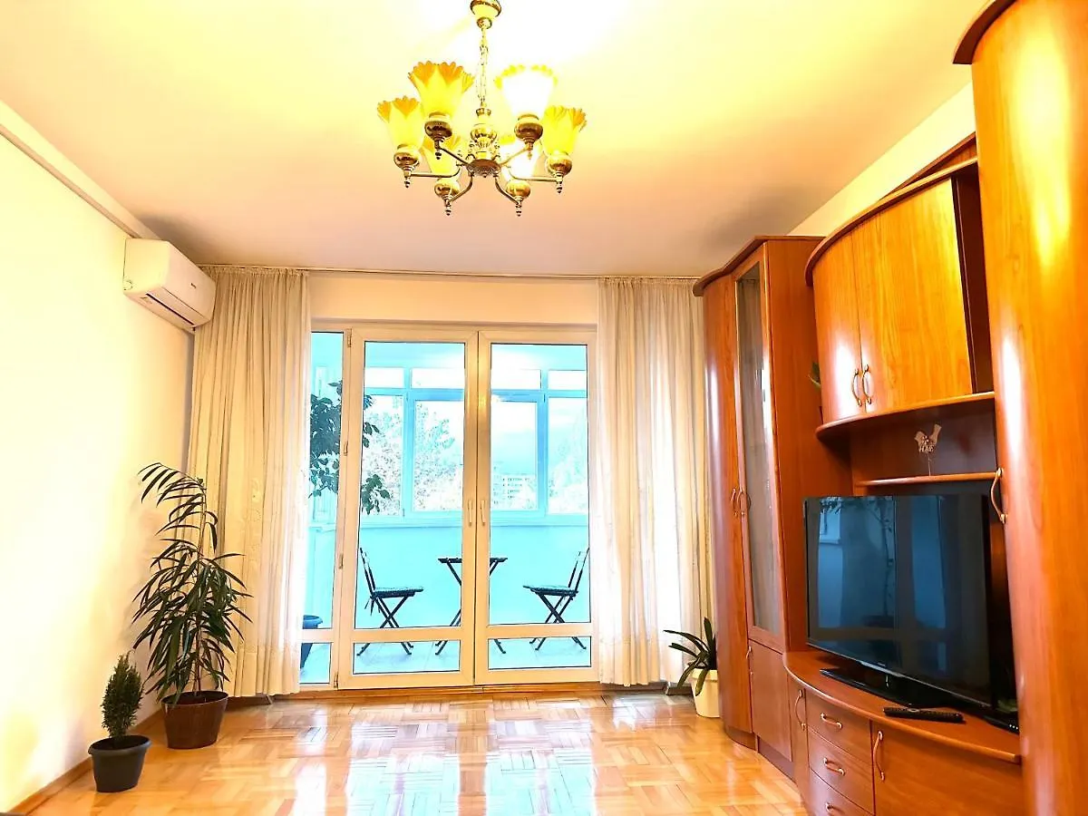 Vintage Bucharest Apartment 0*,